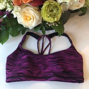 Lululemon Free to Be sports bra